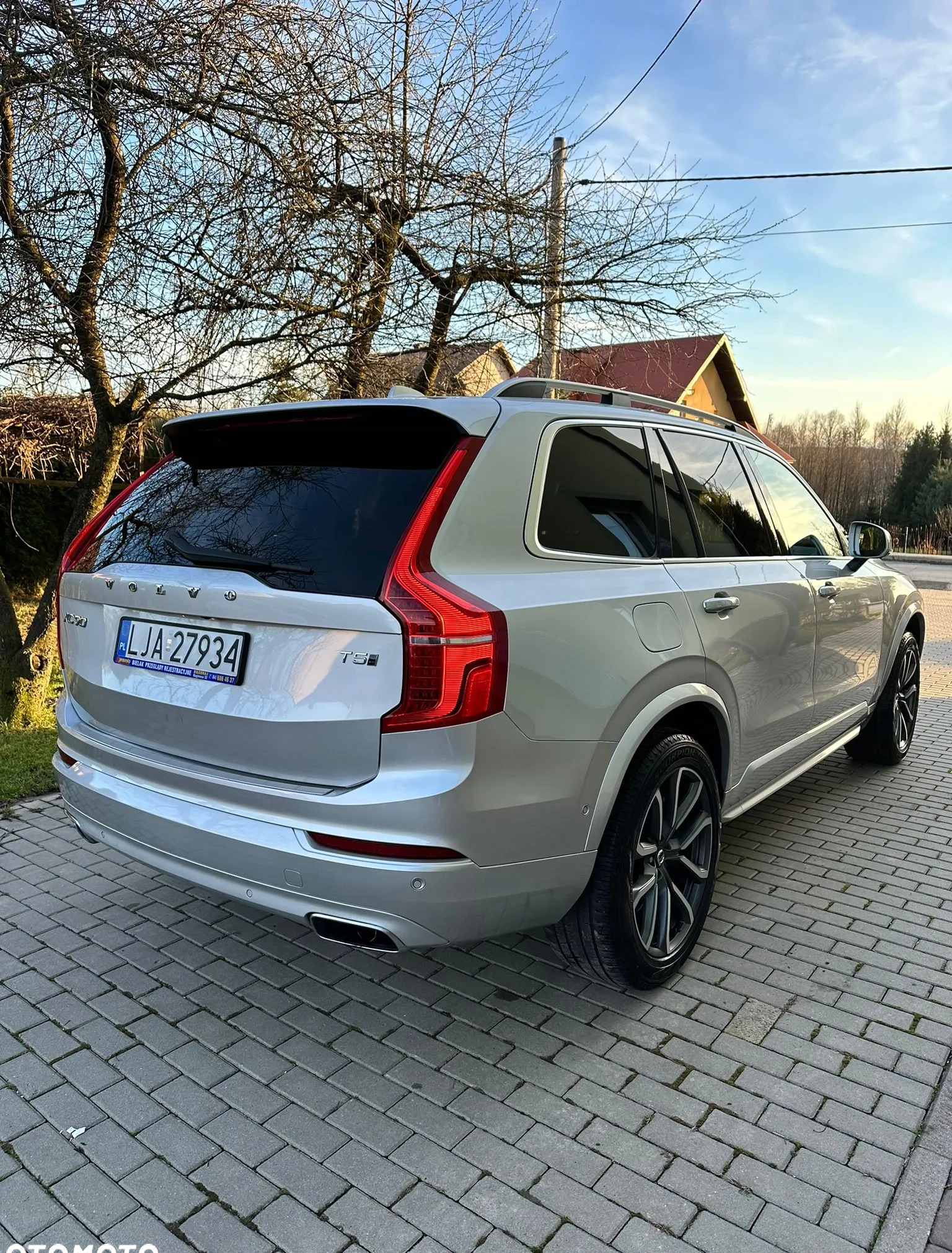 Volvo XC 90 cena 141500 przebieg: 80000, rok produkcji 2018 z Radlin małe 379